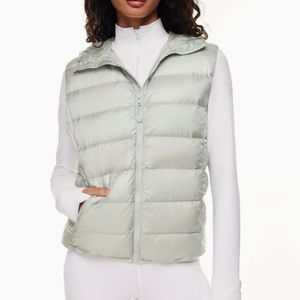 Aritzia The Little Puff Vest
